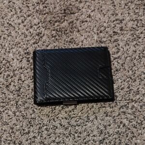 Men's Slim Bi-Fold Wallet